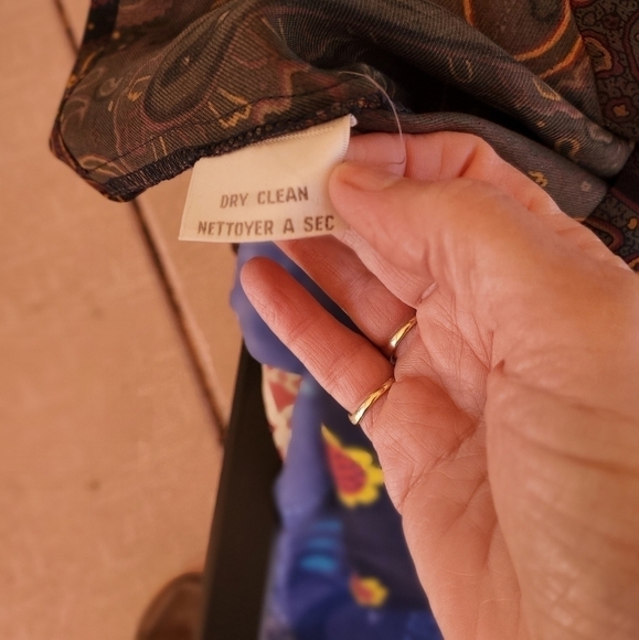 Jones New York Brown Paisley Long Sleeve Button Down Sz 2 Blouse - Picture 9 of 9